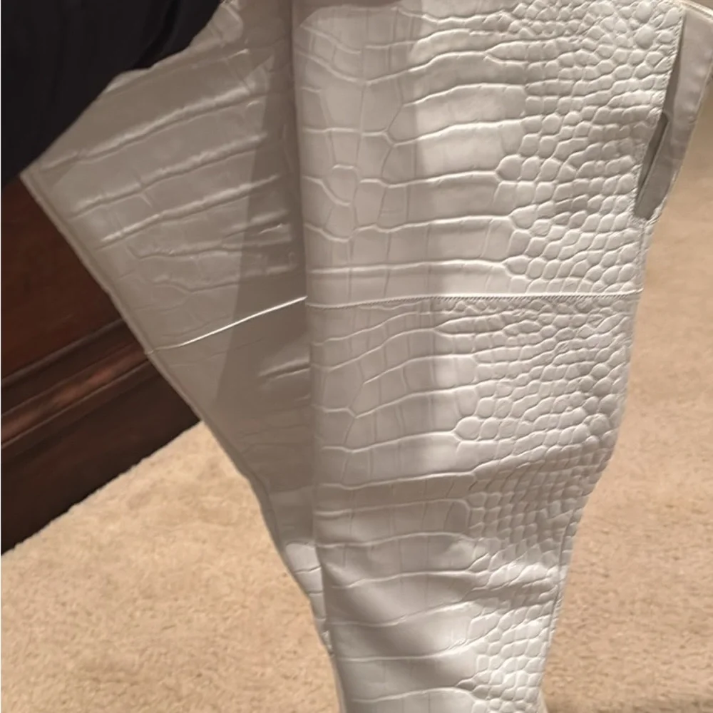 White Croc-Embossed Knee-High Women's Boots